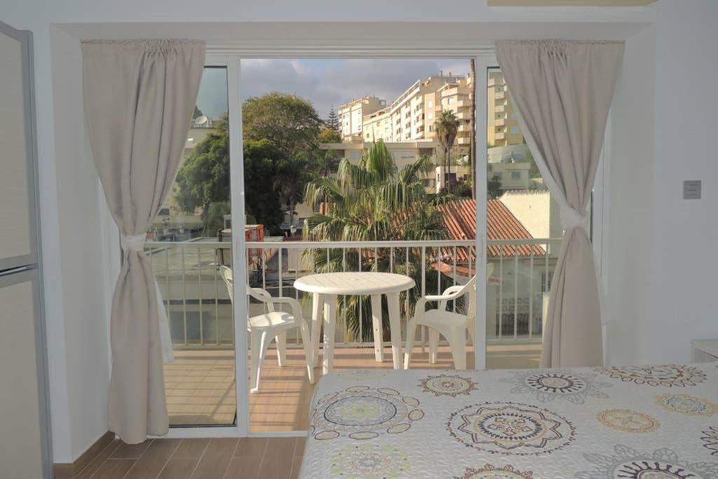 Carihuela Palace Studio 419 Beach - Playa Apartment Torremolinos Luaran gambar